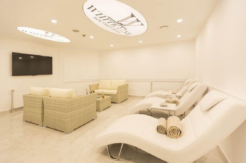 White Line Boutique Hotel - Executive Lounge