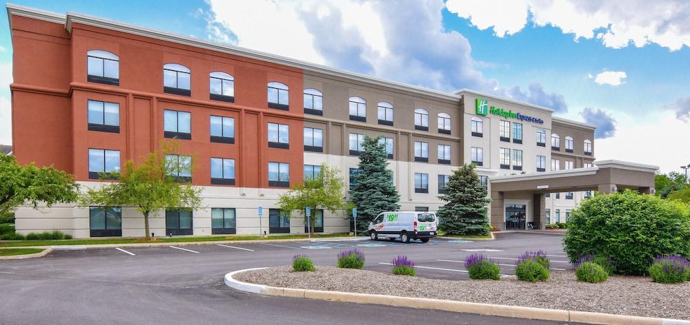 Holiday Inn Express & Suites Indianapolis Northwest, an IHG Hotel - Exterior