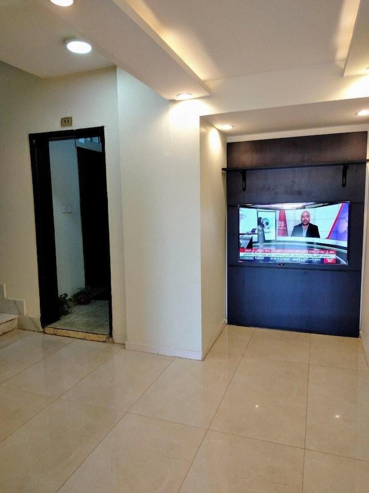 Al Rawda Furnished Apartments - Reception Hall
