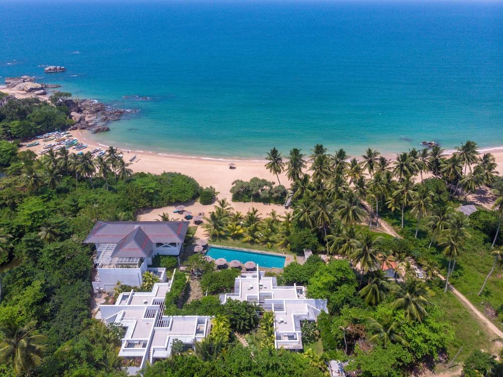 Calamansi Cove Villas - Aerial View