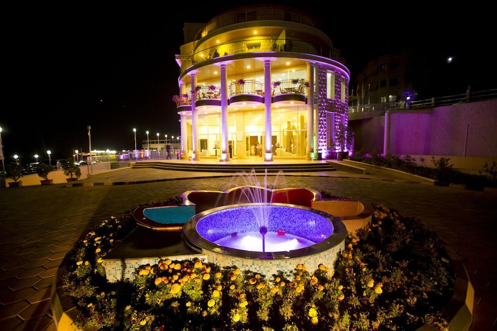 Golden Lili Resort & Spa - Featured Image