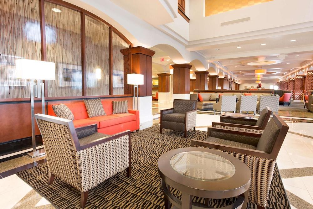 Drury Plaza Hotel Indianapolis Carmel - Lobby