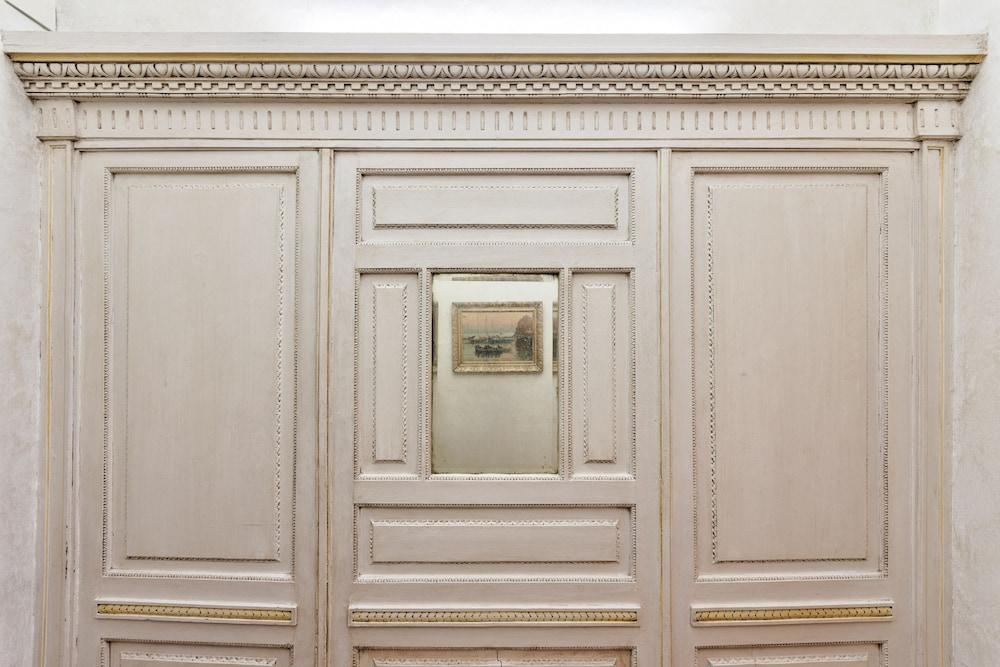 Arsenale Art Apartment - Interior Detail