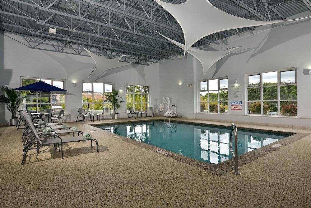 Holiday Inn Express Boston - Milford, an IHG Hotel - Indoor Pool