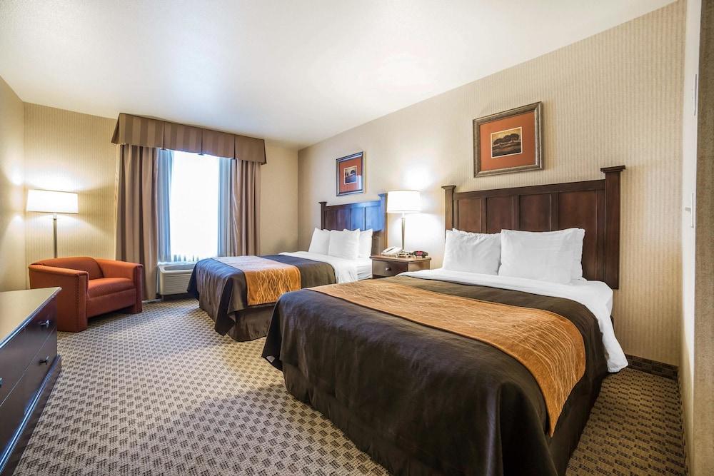 Comfort Inn & Suites Henderson - Las Vegas - Featured Image