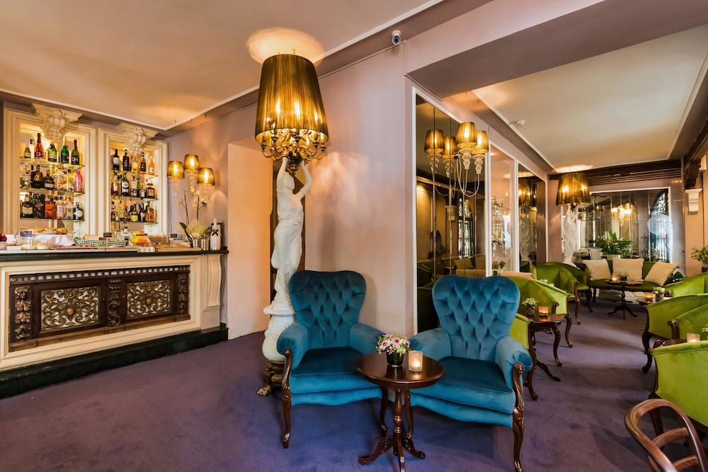 The Town House - Adults Only - Lobby Lounge