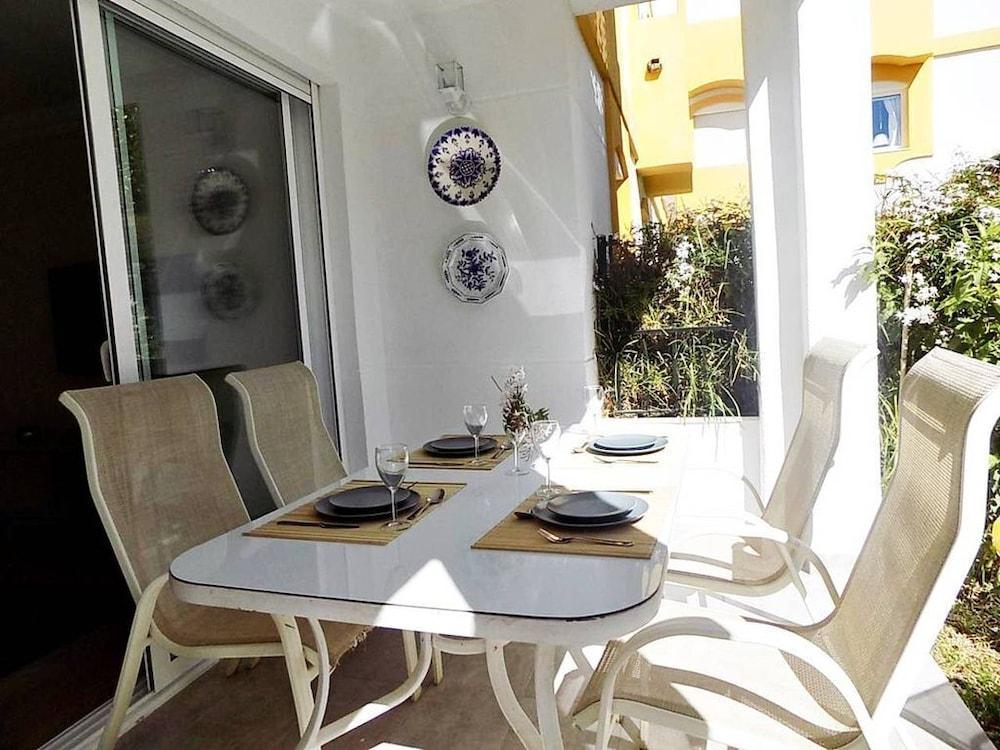 Marbella Golden Mile Luxury Apartment - Featured Image