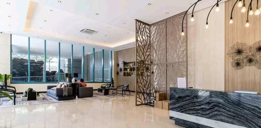One Uptown Residences - Reception