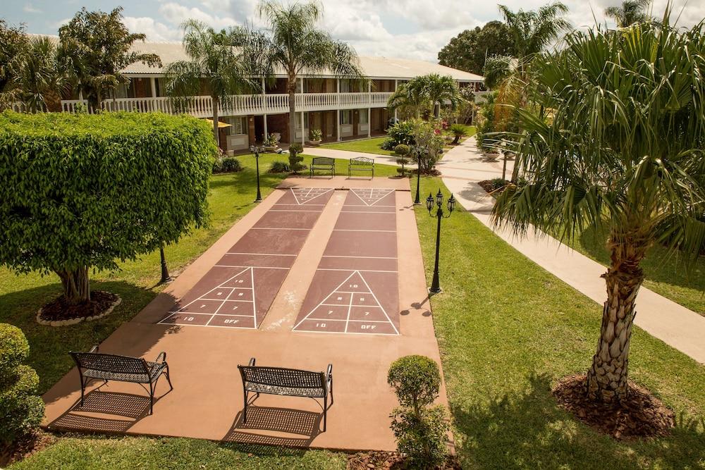 Best Western Palm Beach Lakes - Sports Facility