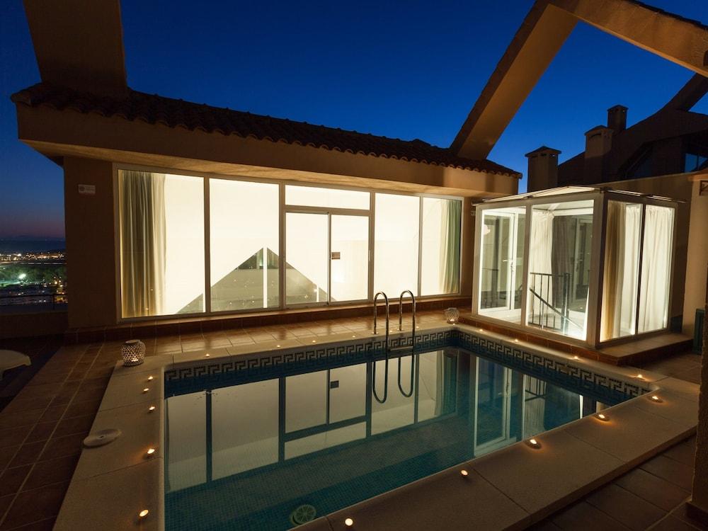 Magna Marbella Dream Dúplex - Outdoor Pool