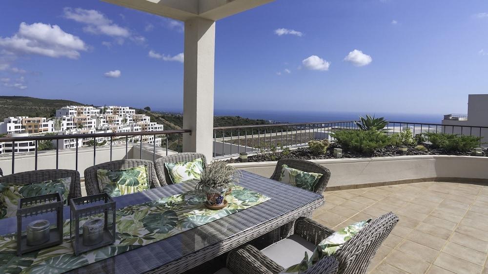 Great Penthouse Near Beach - Featured Image