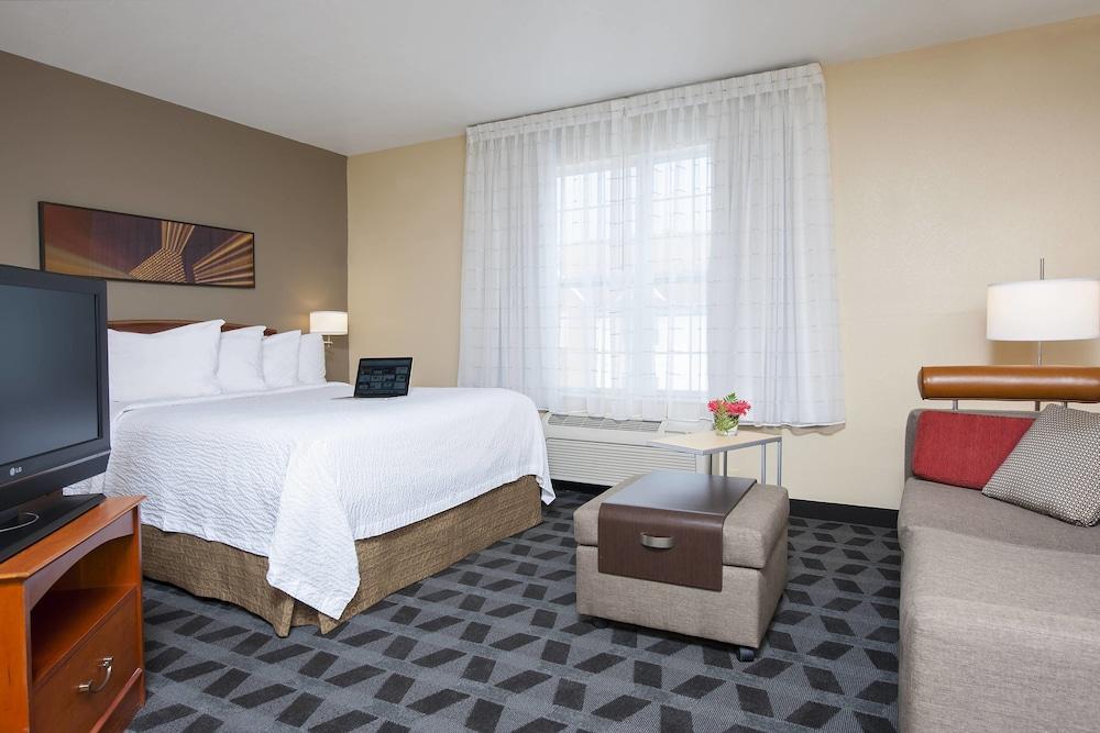 TownePlace Suites Indianapolis Keystone - Room