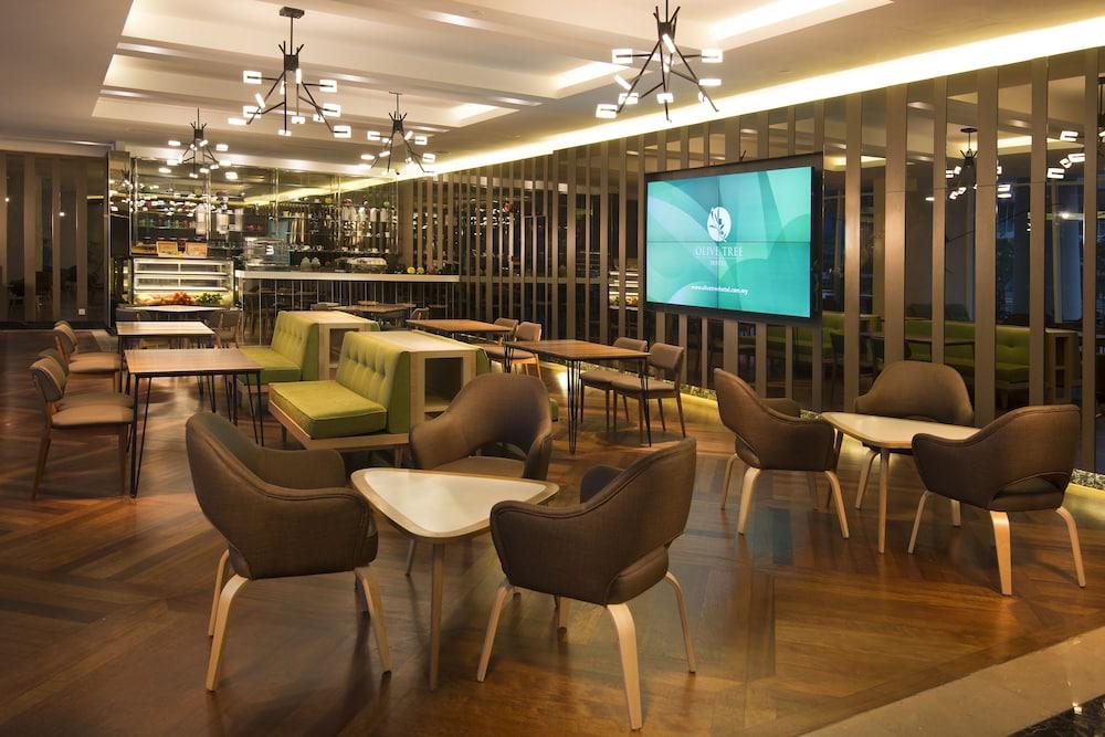 Olive Tree Hotel - Lobby Lounge