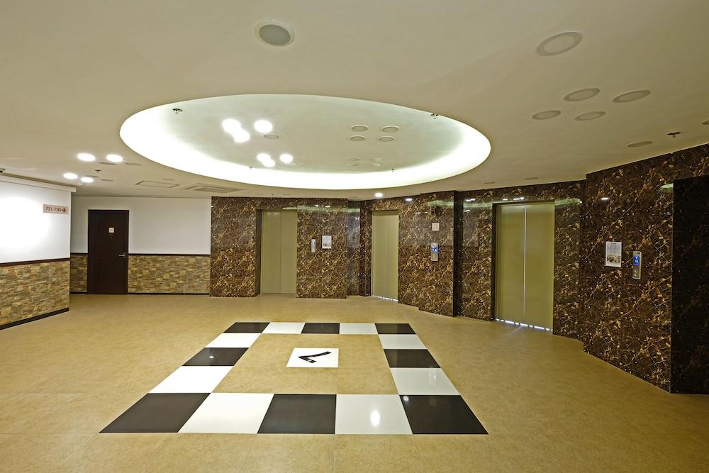 Toyoko Inn Cebu - Interior