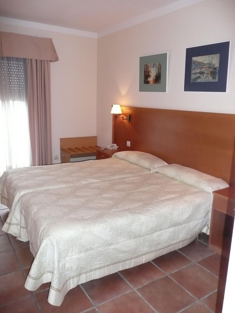 Hotel Doña Catalina - Room