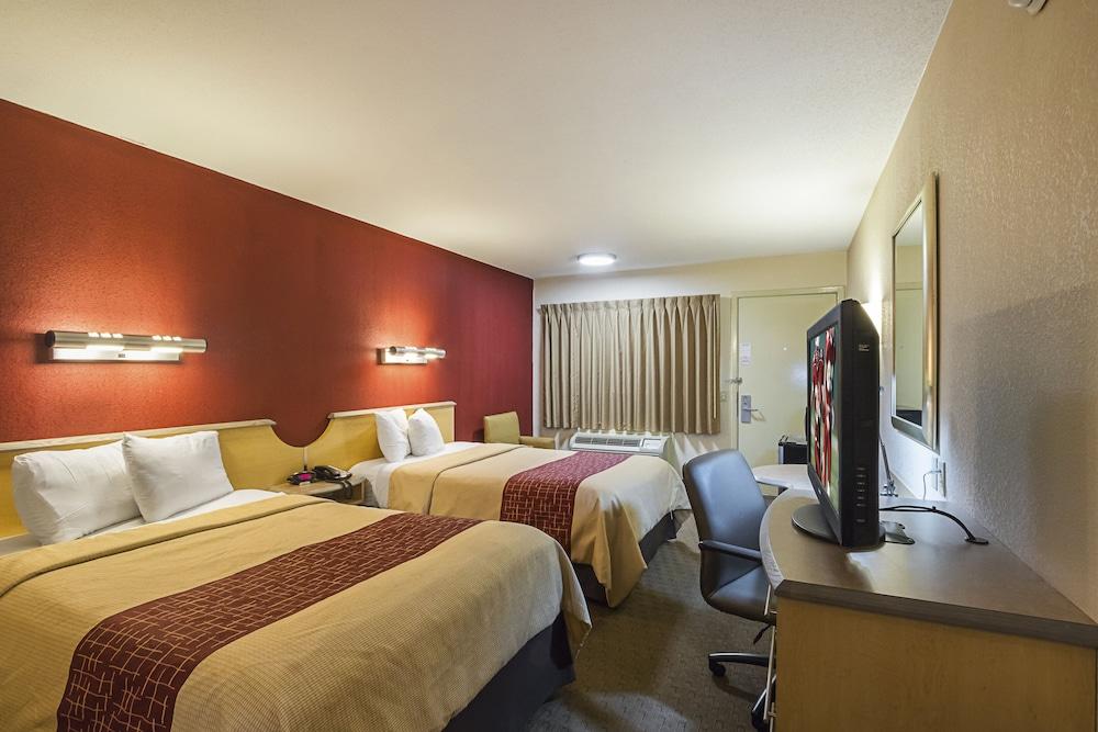 Red Roof Inn Indianapolis North - College Park - Featured Image
