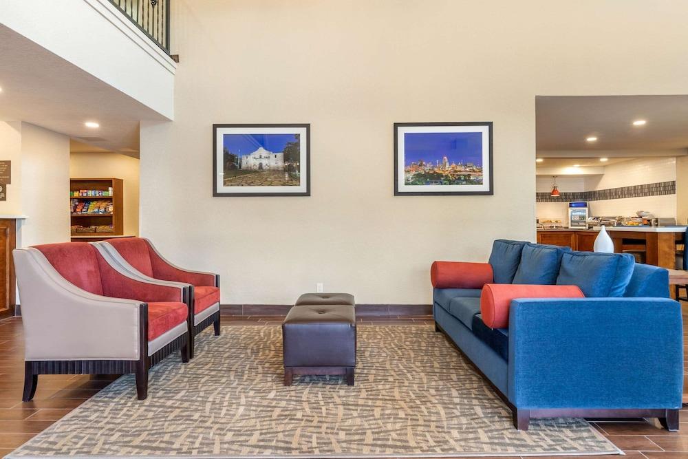 Comfort Suites San Antonio Airport North - Lobby
