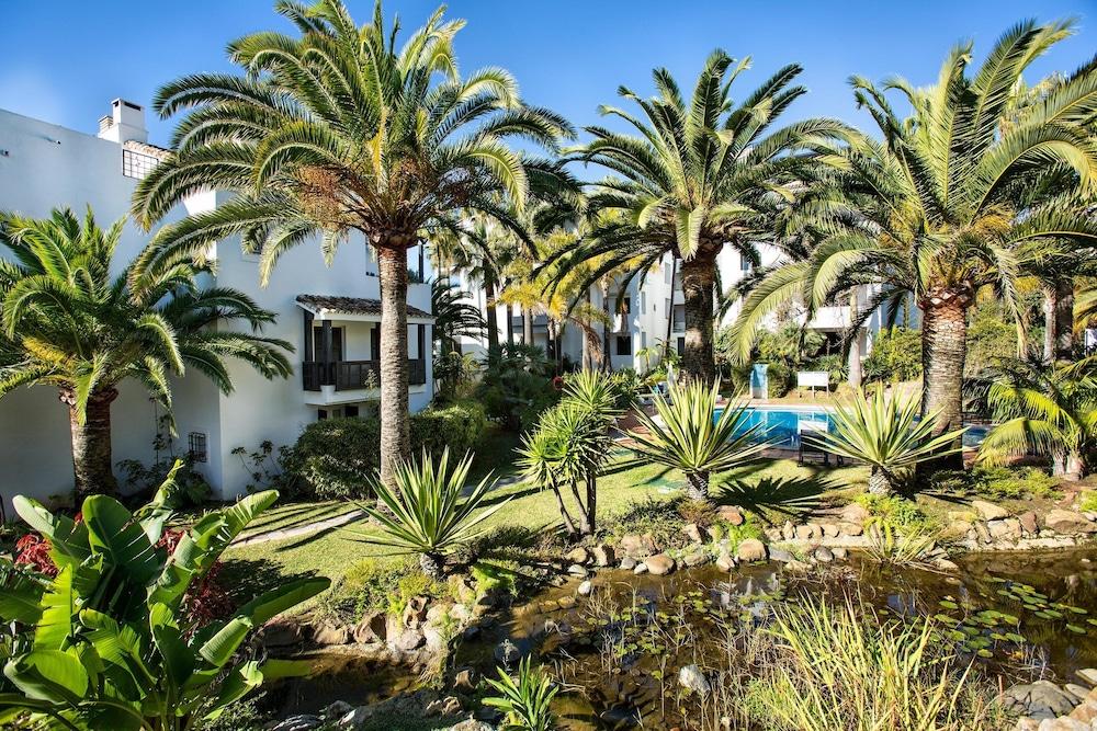 Ona Alanda Club Marbella - Property Grounds