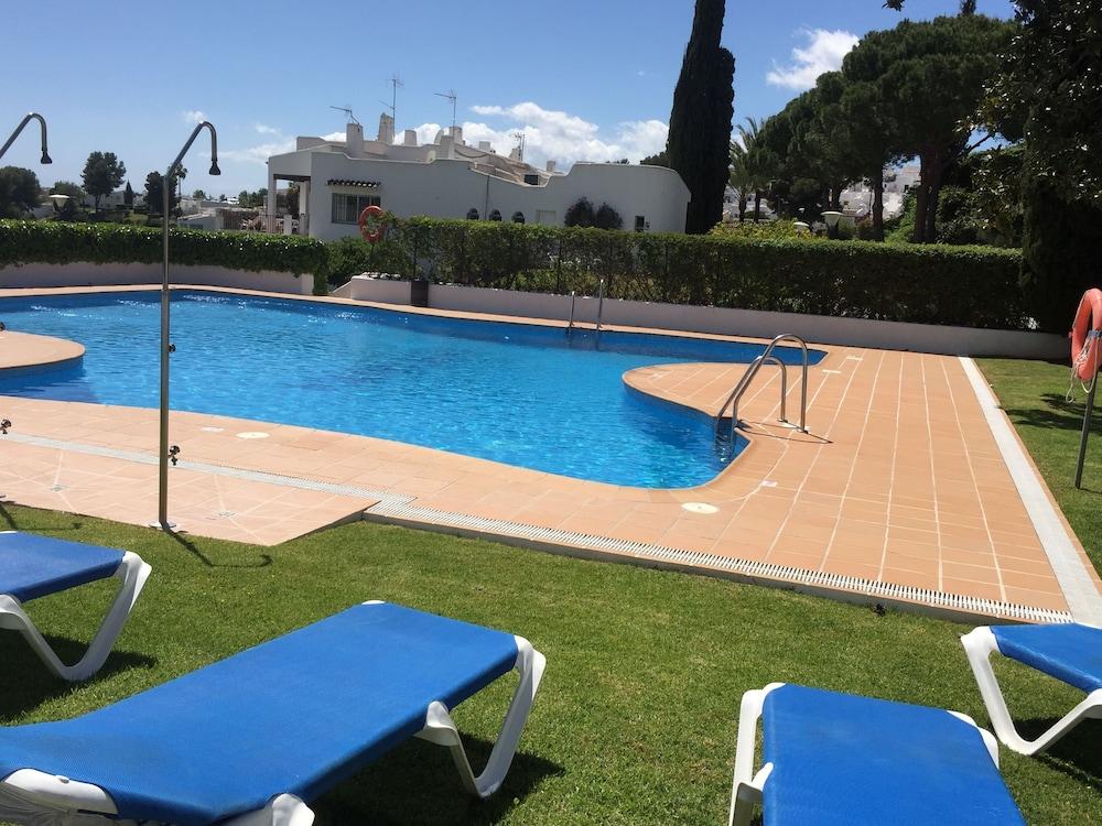 Amazing & Luxurious Golf, Sea, Mountain, Lake view villa Porto Banus - Outdoor Pool
