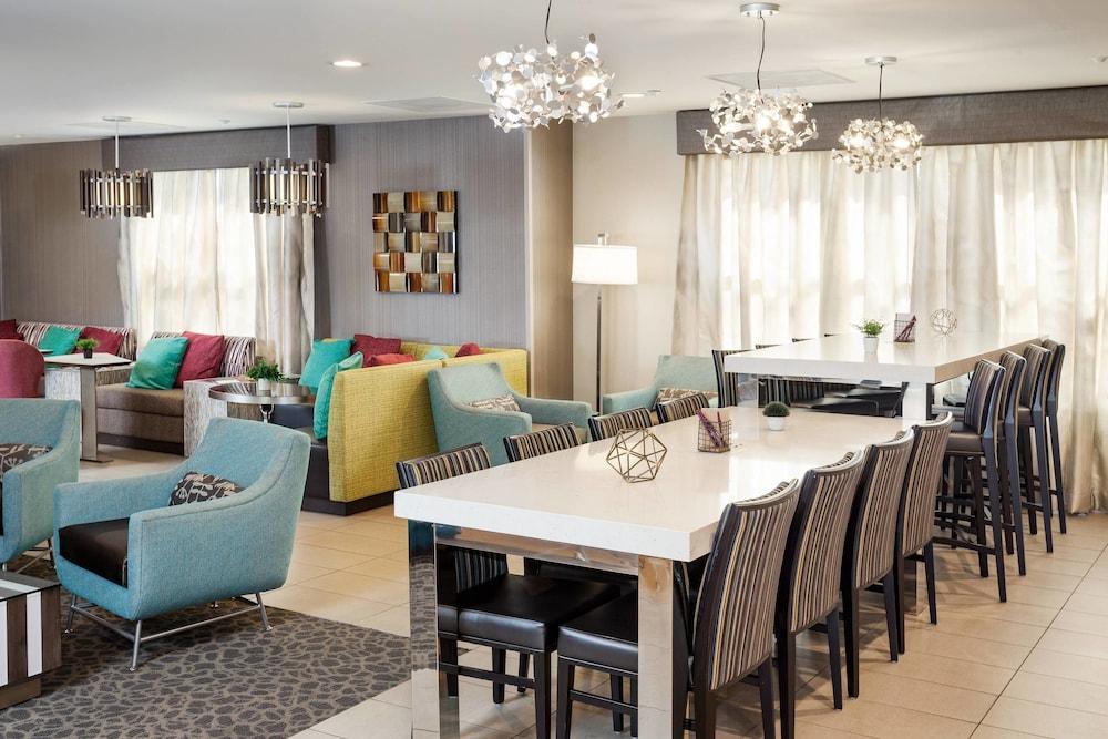 Residence Inn By Marriott Las Vegas/Green Valley - Lobby Sitting Area