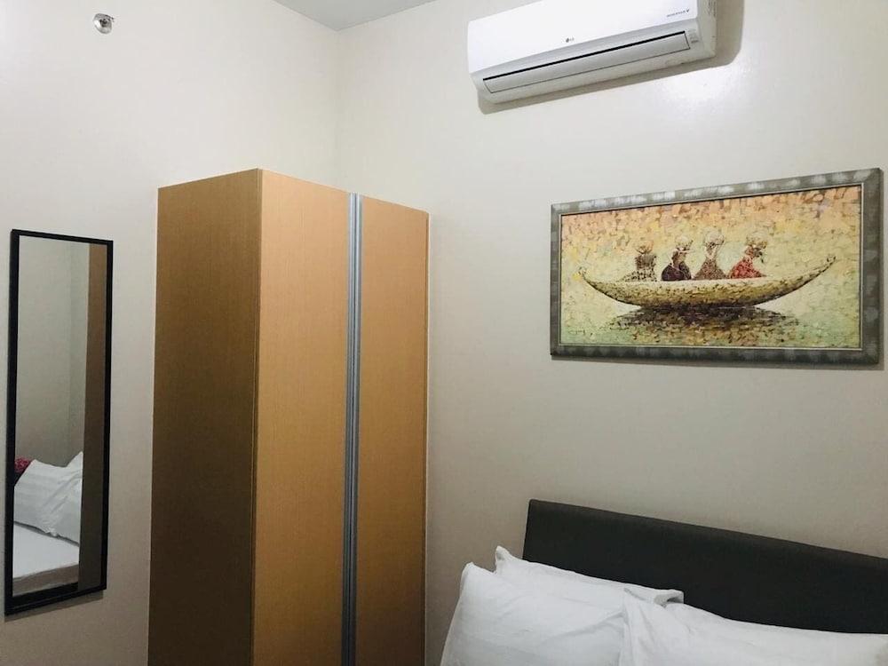 Brandnew 1 Bedroom Apartment at Newport, Pasay Across Naia Terminal 3 With Pool - Room