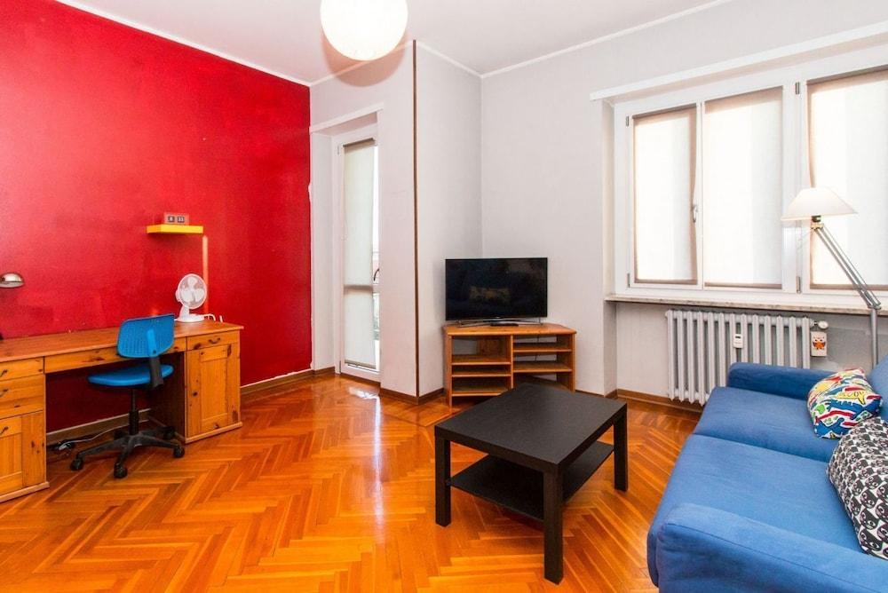 San Donato Cozy Apartment - Room