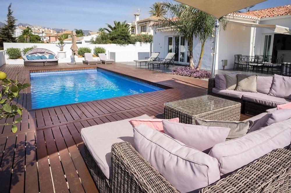 Great Beach Side Villa – Semi Heated Pool - Featured Image