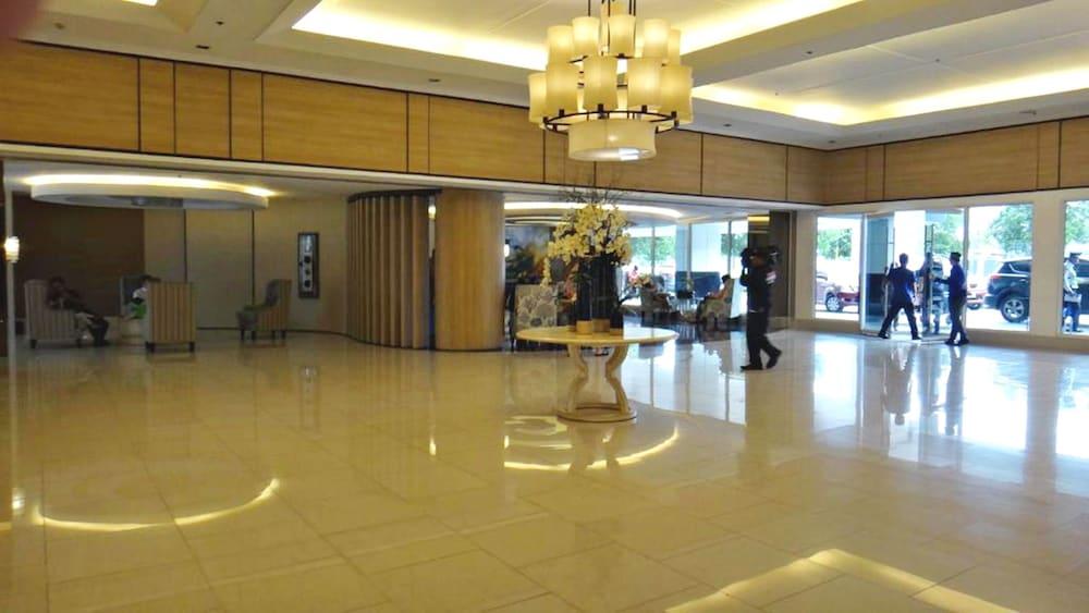 La Vista Luxury Shell Residences - Lobby