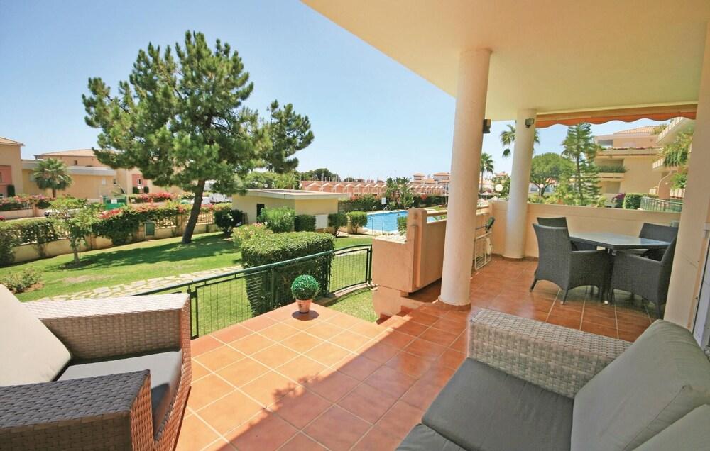 Beautiful Home in Las Mimosas de Cabopin With Wifi and 2 Bedrooms - Balcony