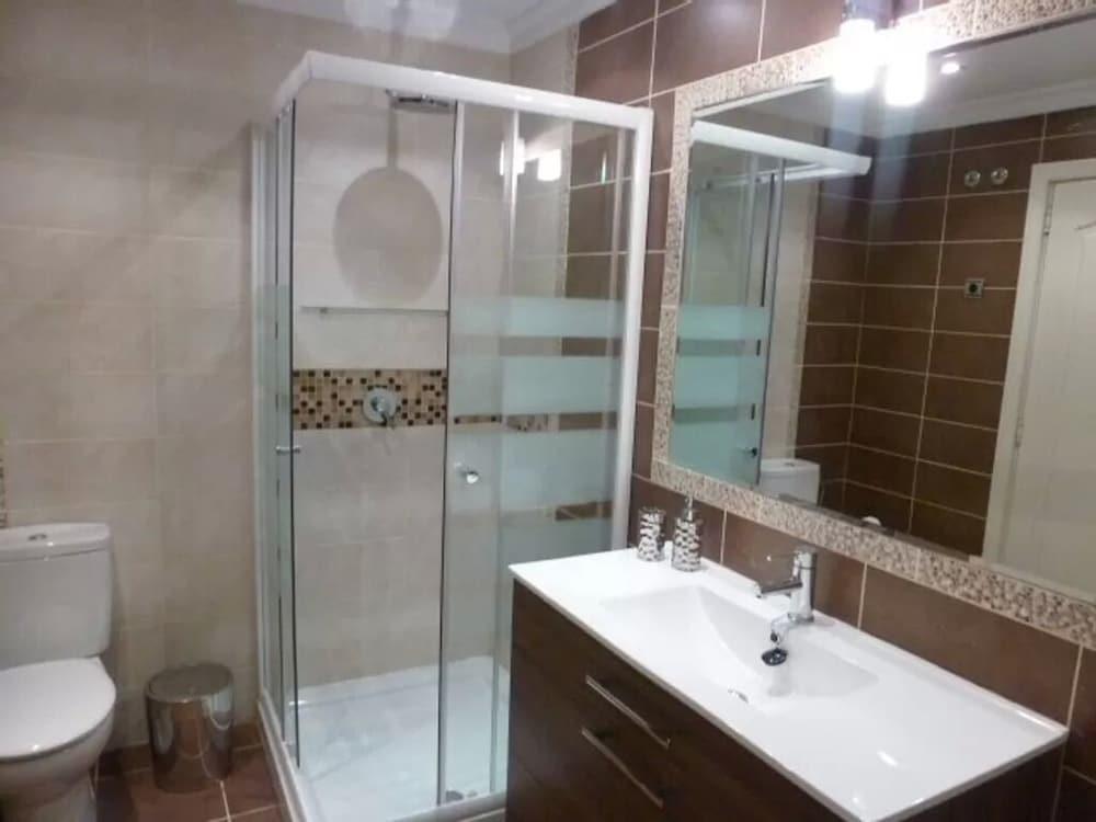 Luxury El Embrujo - Bathroom