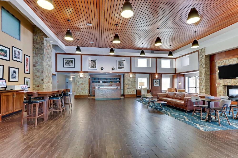 Drury Inn & Suites San Antonio Airport - Lobby