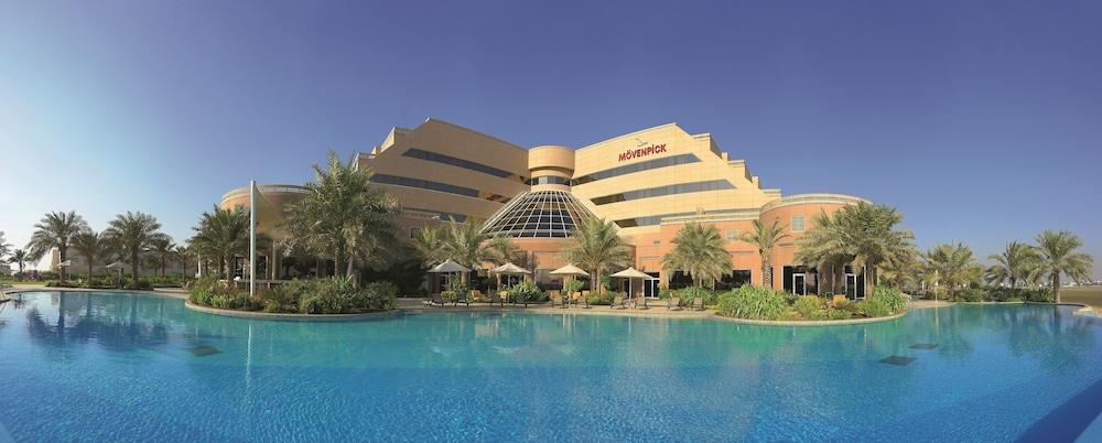 Mövenpick Hotel Bahrain - Exterior