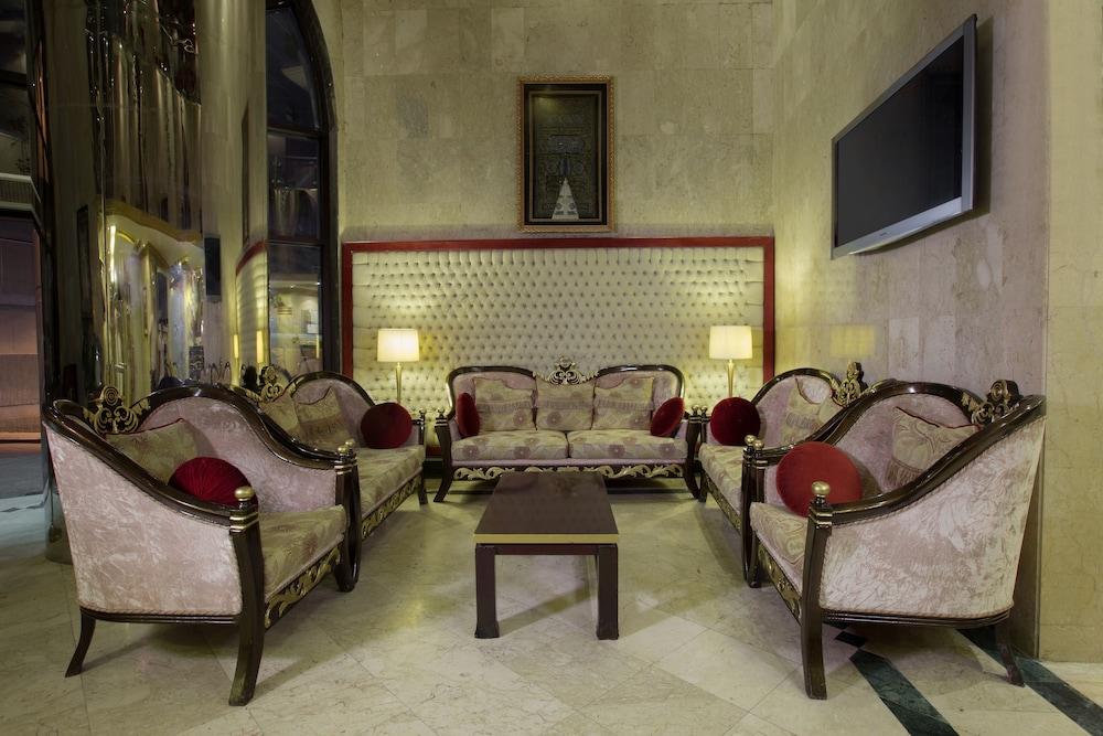 Nawazi Ajyad Hotel - Lobby Sitting Area
