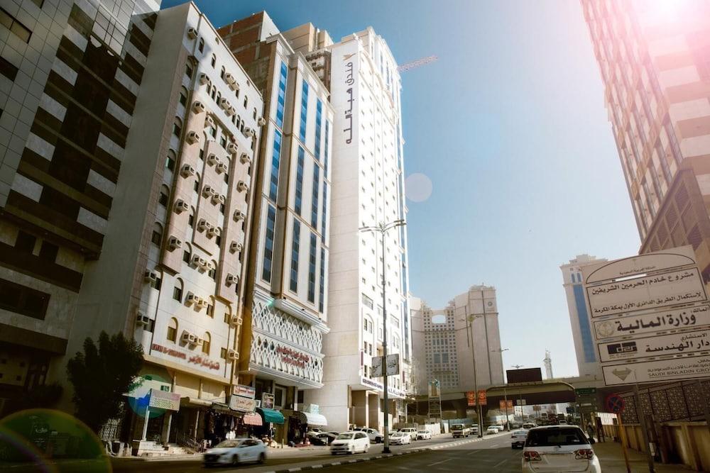 Hibatullah Hotel Makkah managed by Accorhotels - Featured Image