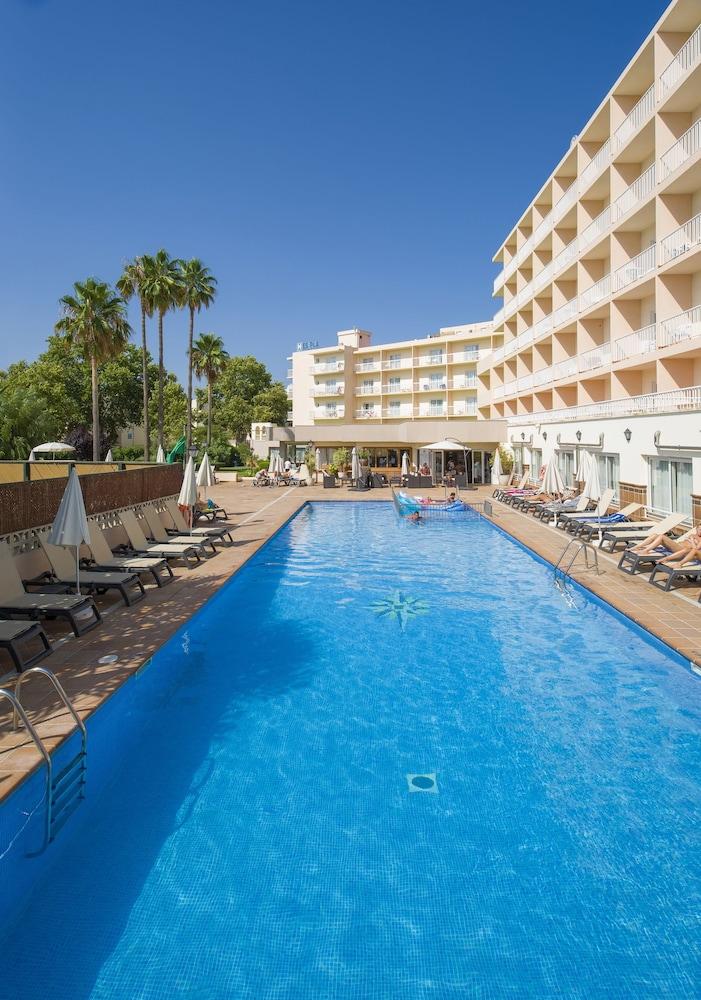 Invisa Hotel Es Pla - Adults Only - Featured Image