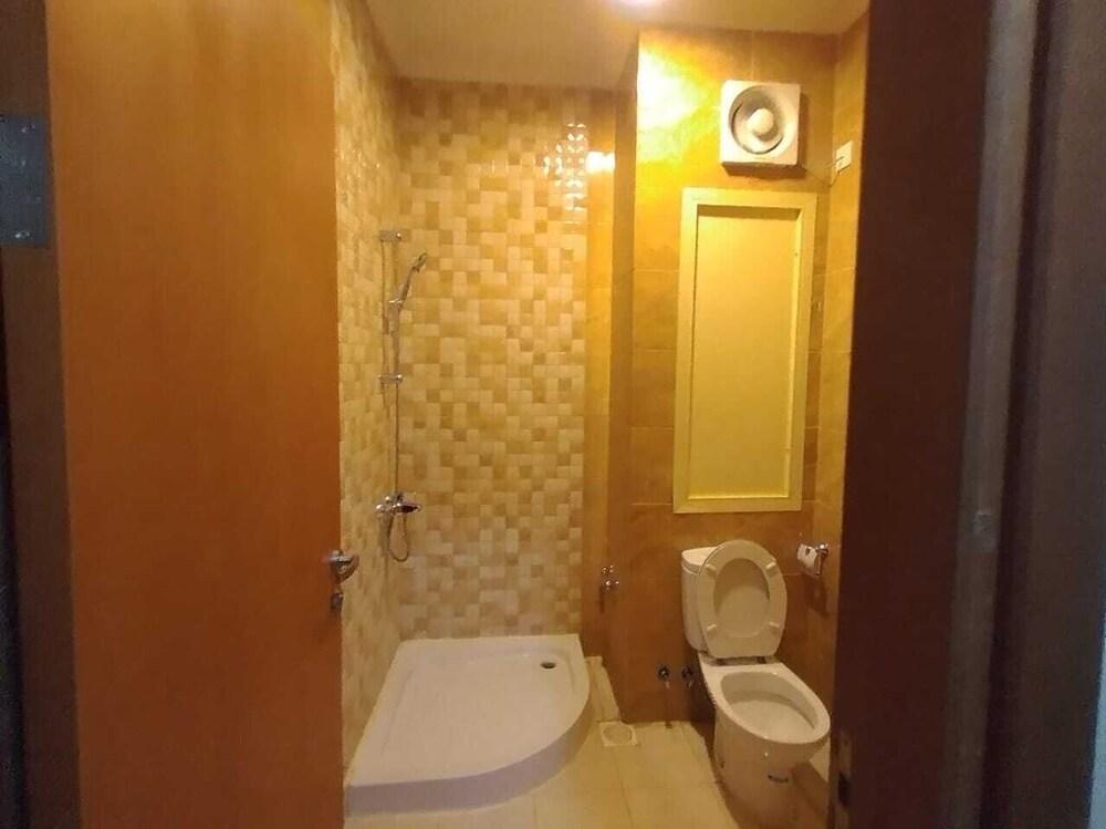 HOTEL BURJ AL AMJAD 2 - Bathroom
