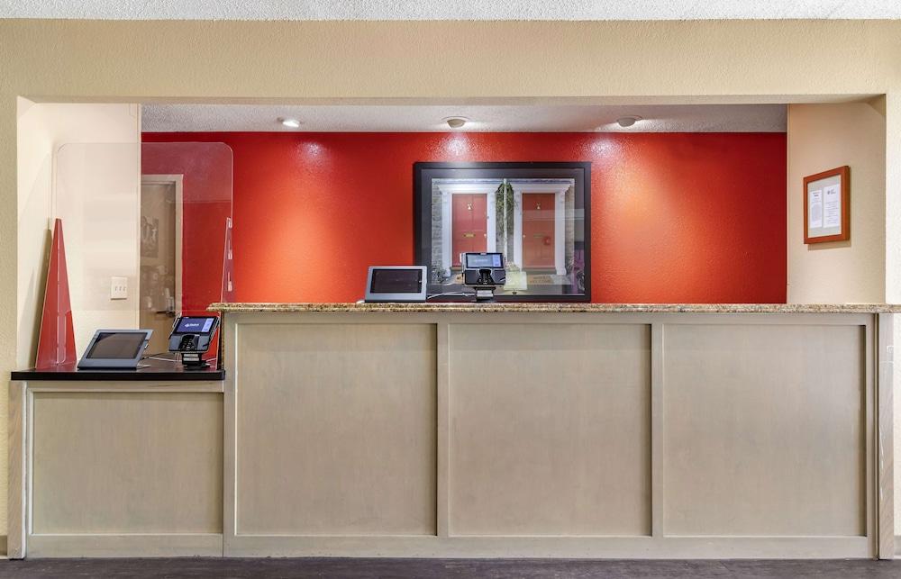 Extended Stay America Suites San Antonio Colonnade Medical - Lobby