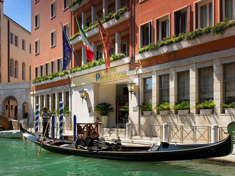 Hotel Papadopoli Venezia MGallery by Sofitel - Featured Image