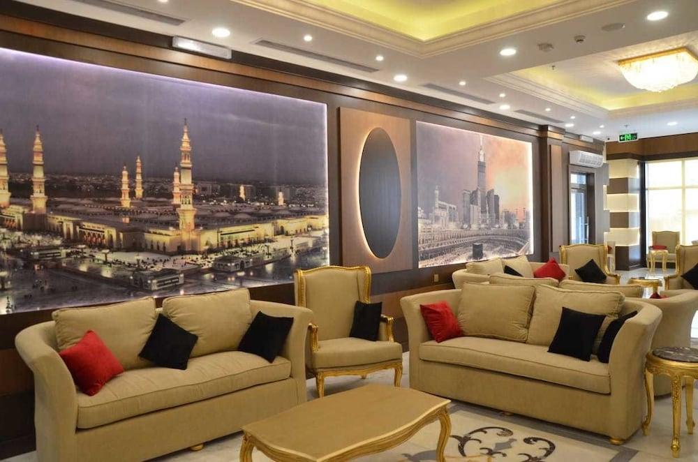 Rawabi Emirates Hotel - Lobby Sitting Area