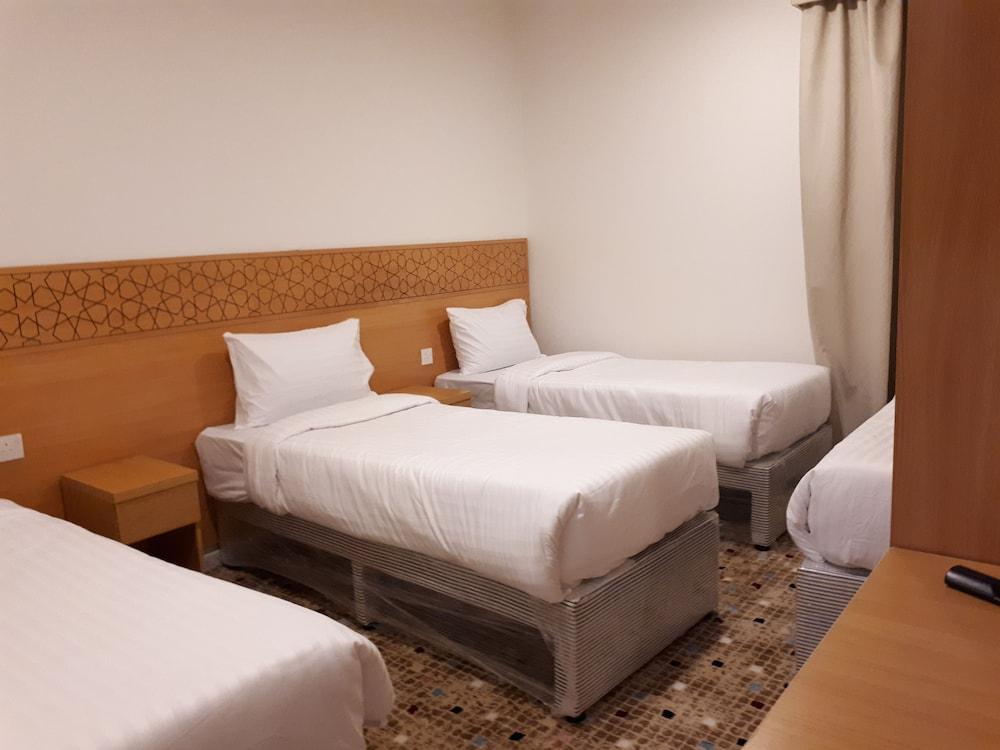 Karam Al Refaa Hotel - Room