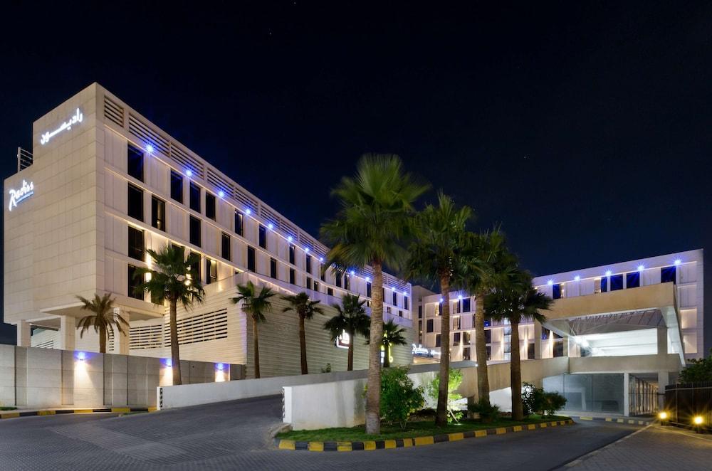 Radisson Hotel & Apartments Dammam Industry City - Exterior