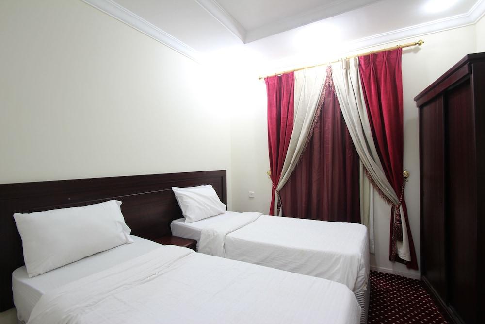 Maqased Al Khair Hotel - Room
