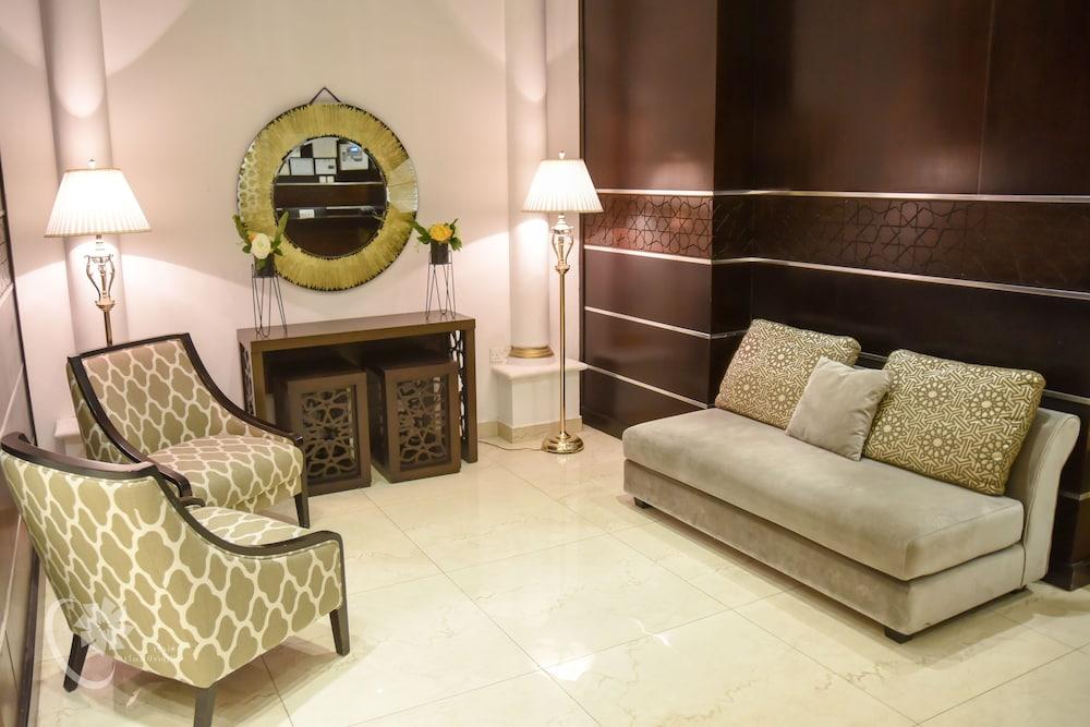 AlRawda Almakyah Hotel - Lobby Sitting Area