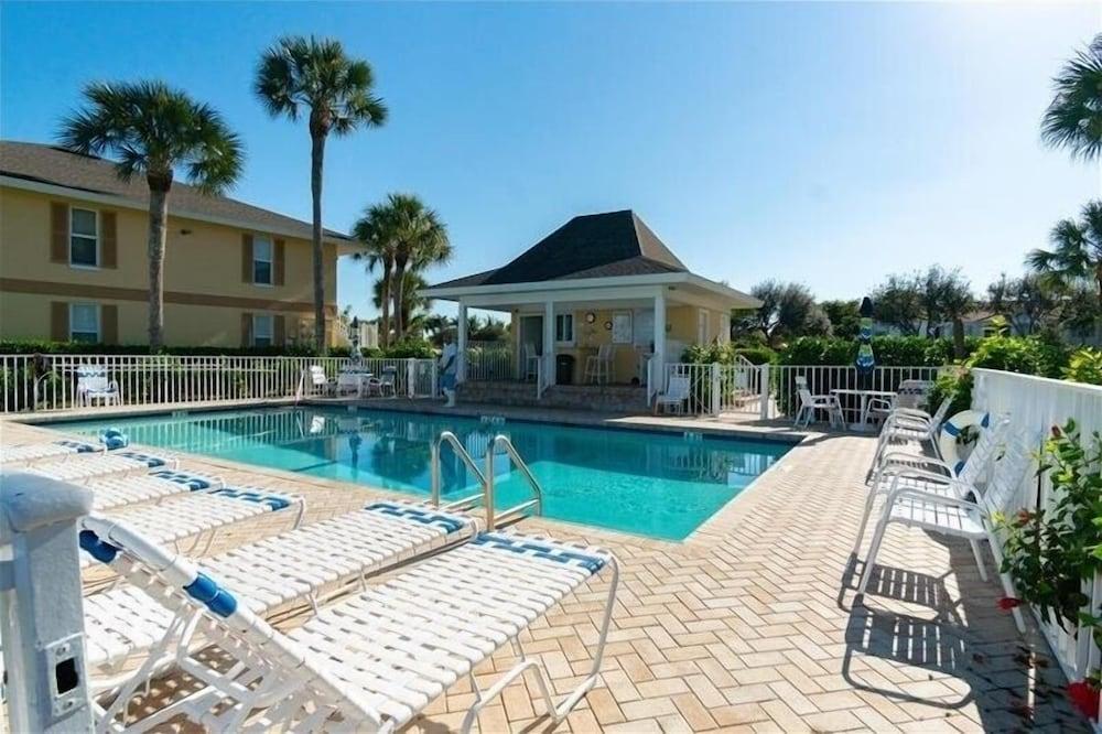 Mainsail 2 Bedroom Home by Redawning - Pool