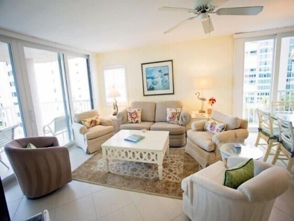 Oceanfront Condo, Short Walk to the Beach with Olympic-Size Pool by RedAwning - Living Room