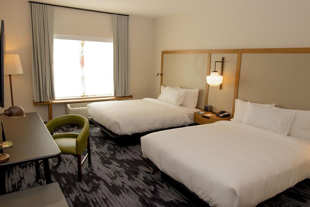 Fairfield Inn & Suites by Marriott San Antonio Medical Center - Room