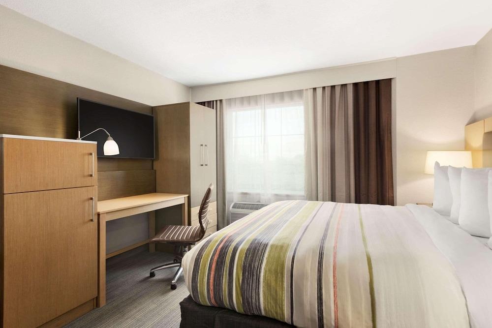 Country Inn & Suites by Radisson, San Antonio Medical Center, TX - Room