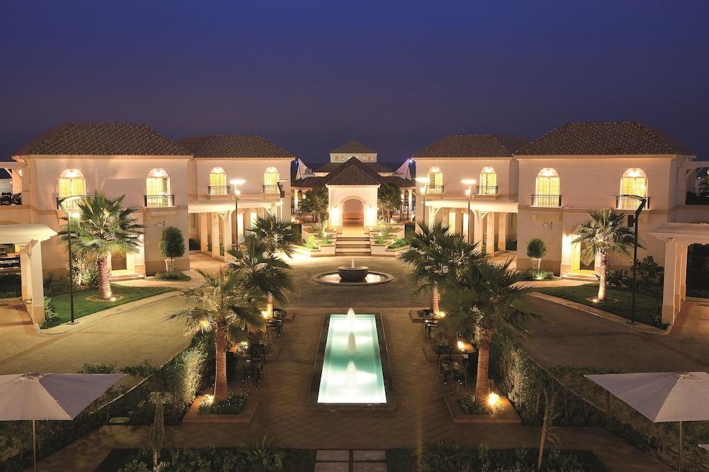 Mövenpick Beach Resort Al Khobar - Property Grounds