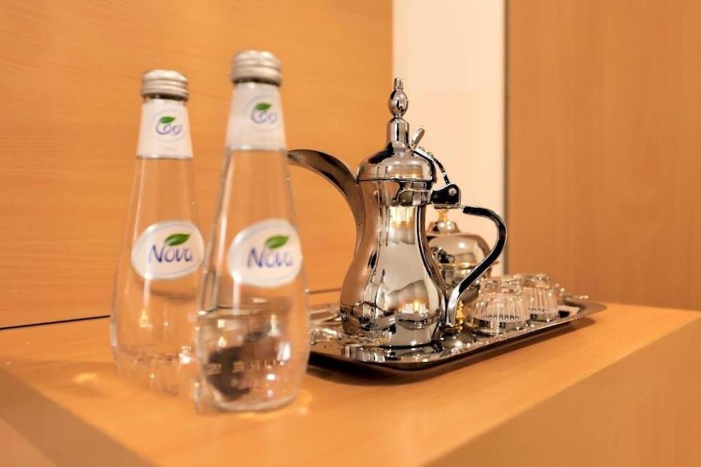 Borj Akhir Hotel - In-Room Dining