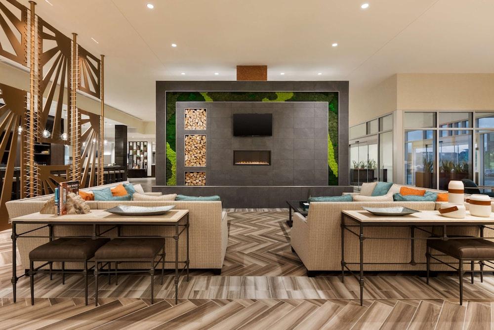 Embassy Suites by Hilton San Antonio Landmark - Lobby
